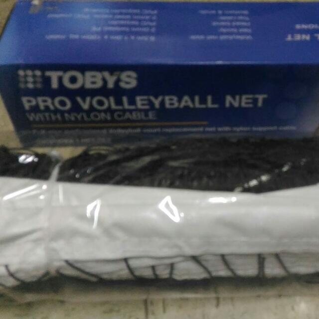 Toby's pro volleyball net (with nylon cable), Sports Equipment, Other