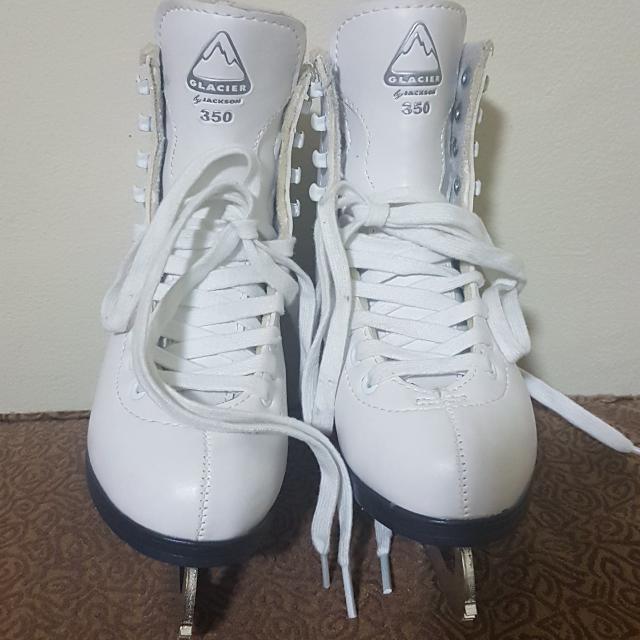 white ice skates for kids