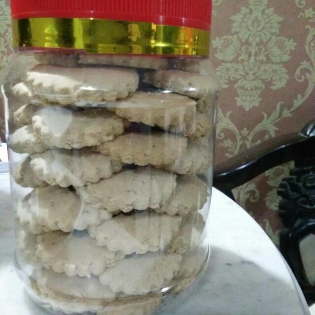 Kuih Bangkit Kelapa Warisan Homemade Food Drinks Baked Goods On Carousell