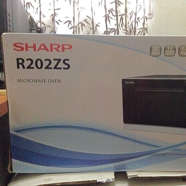 SHARP Microwave Oven R202ZS, TV & Home Appliances, Kitchen Appliances