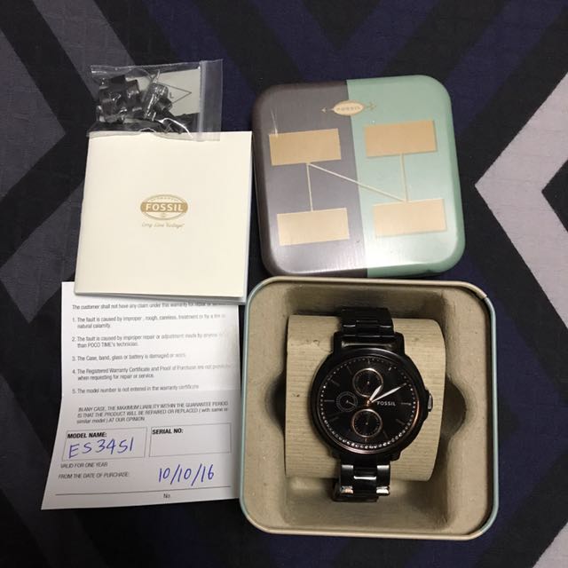 Authentic Fossil Black Metal Strap Watch Women S Fashion Watches On Carousell
