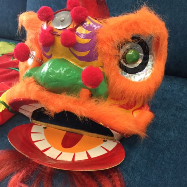 mini lion dance toy