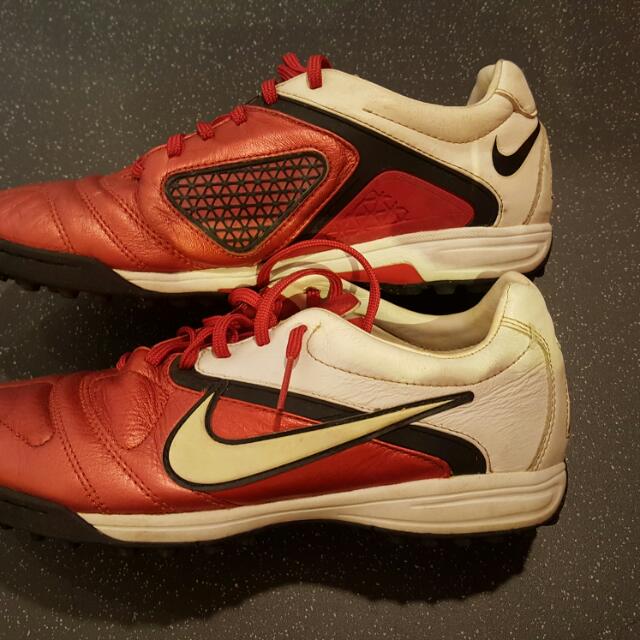 Nike CTR360 Futsal Boots, Fashion, Footwear, Sneakers Carousell
