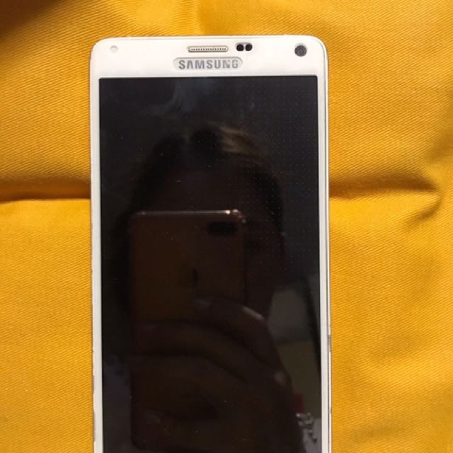 Note 4 （分類：Samsung 三星）位於 Hong Kong。 由 yoyoken 提交（商品編號 107444077，圖片 2）。簡介： 。
