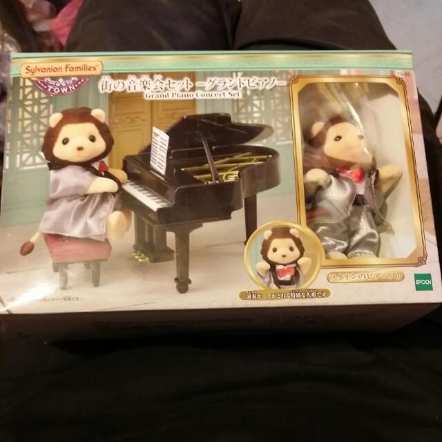sylvanian families grand piano
