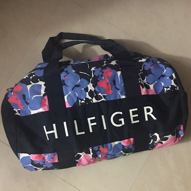 tommy hilfiger travel