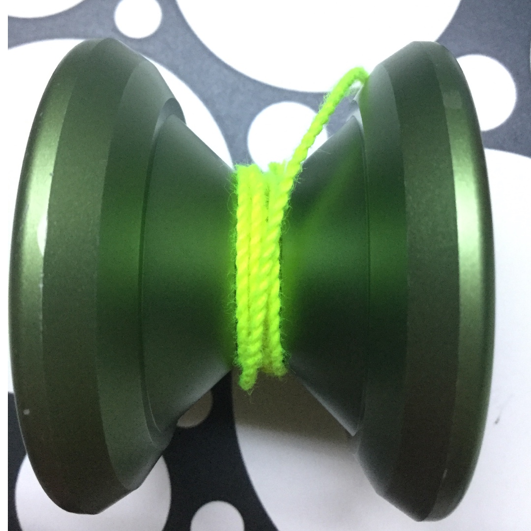 F.A yoyo from Y.N vietnam yoyo company, Hobbies & Toys, Toys & Games on