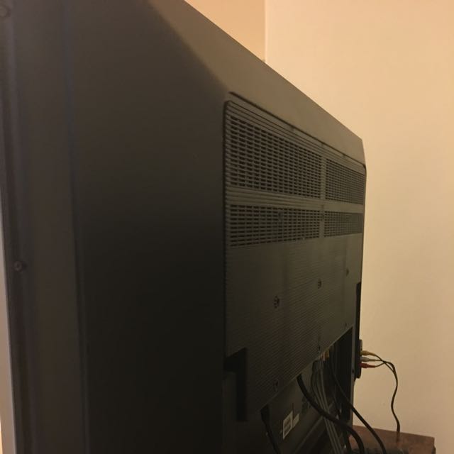 Philips 42 Inch Full HD LCD TV - 42PFL7422/98, TV & Home Appliances, TV ...