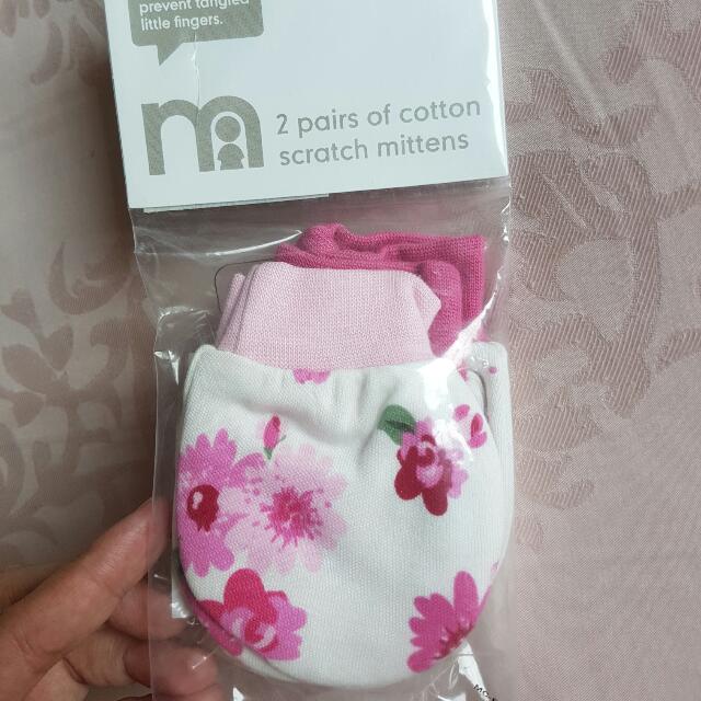 Sarung Tangan Bayi Merk Mothercare Bayi Anak Baju Bayi Di Carousell