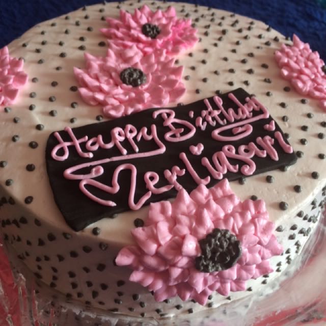 Birthday Cake Or All Event Food Drinks Baked Goods On Carousell
