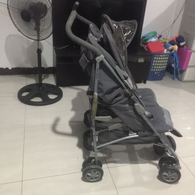 Maclaren Twin Techno stroller (Category: Strollers) located in Manila. Submitted by anabanana30 (Listing ID 107767116, Image 2). Description: .
