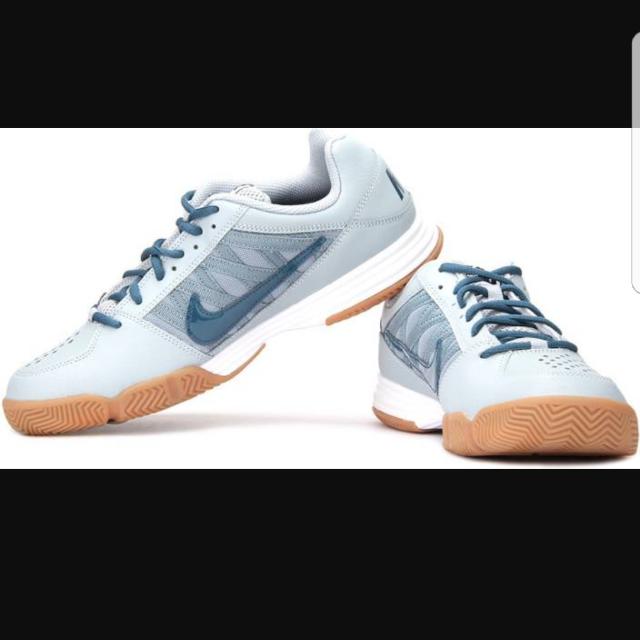Nike Court Shuttle V Badminton Shoes 