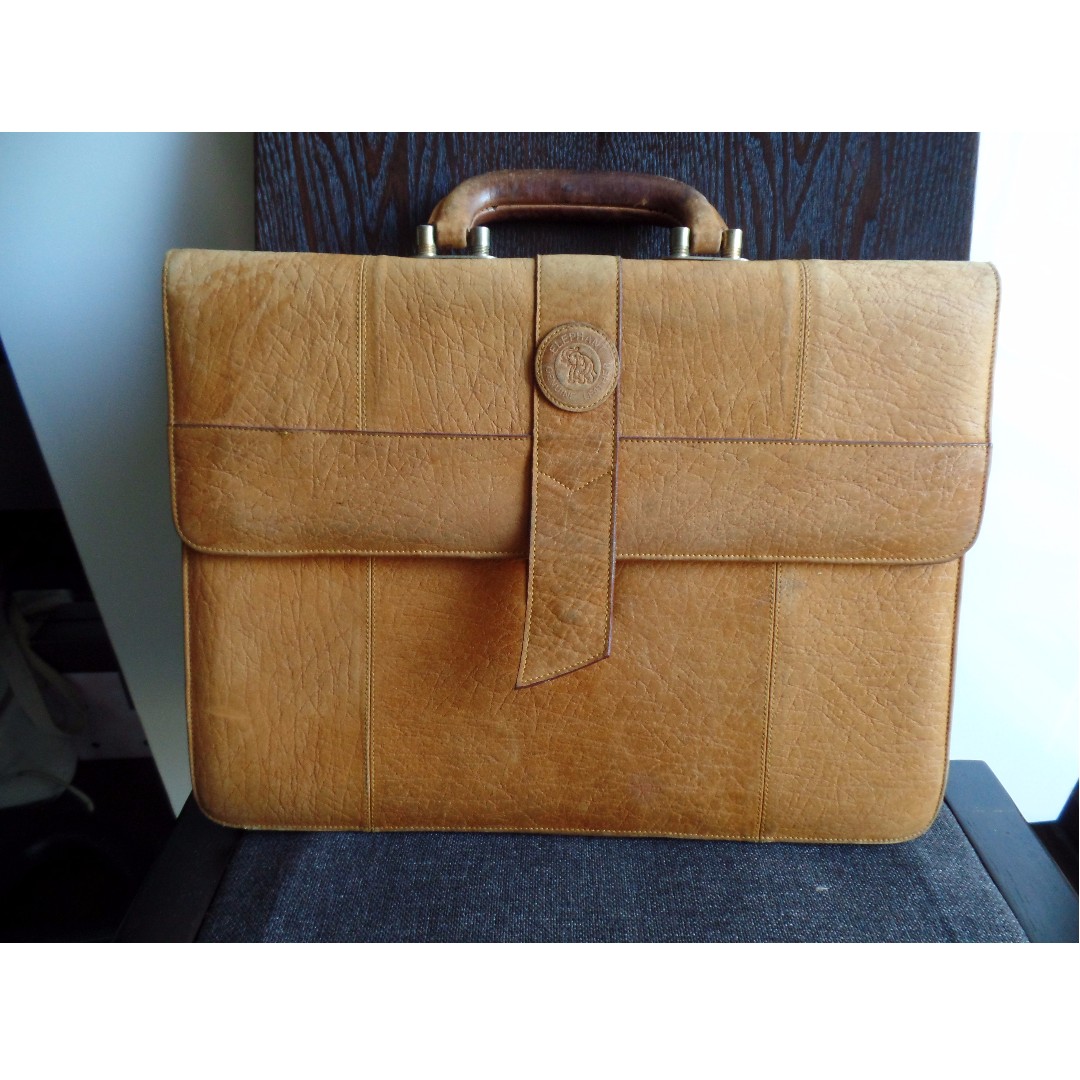 Elephant best sale leather purse