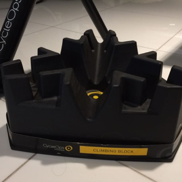 CycleOps Fluid 2 Trainer With Riser Block, Sports Equipment, Bicycles ...