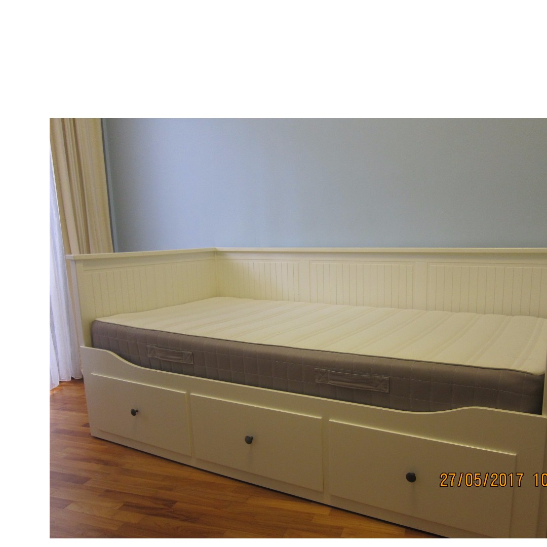 Ikea Hemnes Daybed Frame With 3 Drawers White W Mattress