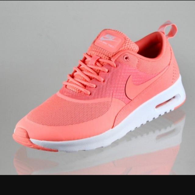 nike air max thea outfit atomic pink 