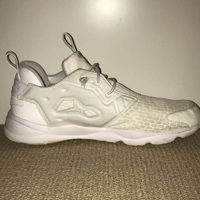 reebok size 11