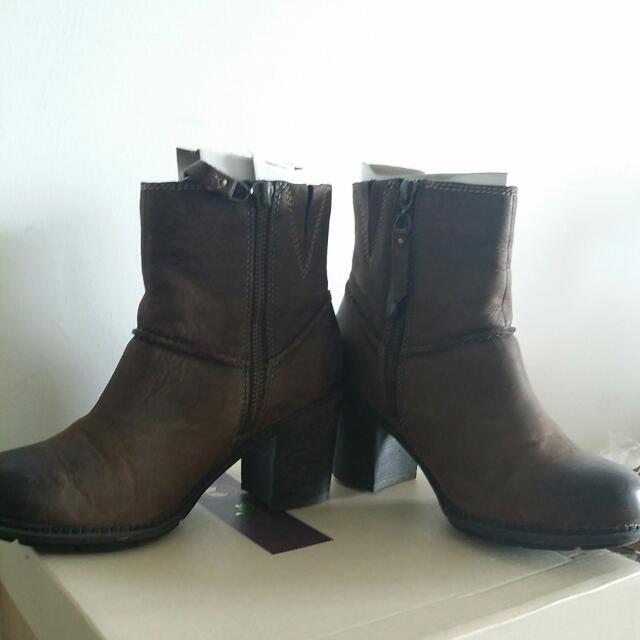 Clarks discount merrigan dane