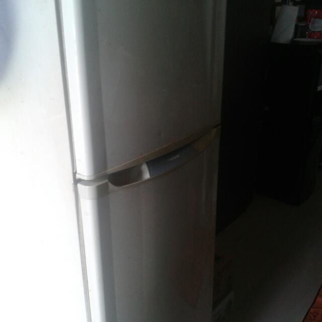 Kulkas National 2 Pintu Kitchen Appliances Di Carousell