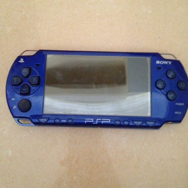 PSP 2000, Video Gaming, Video Game Consoles, PlayStation on Carousell