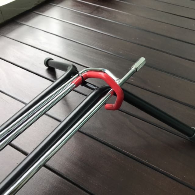 freestanding vertical bike stand