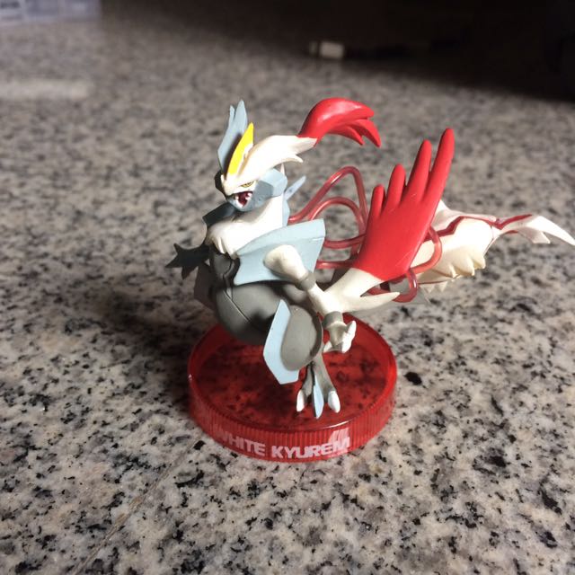 white kyurem figure