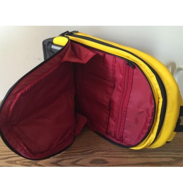 Hedgren World Explorer Backpack Men S Fashion Bags Backpacks On Carousell