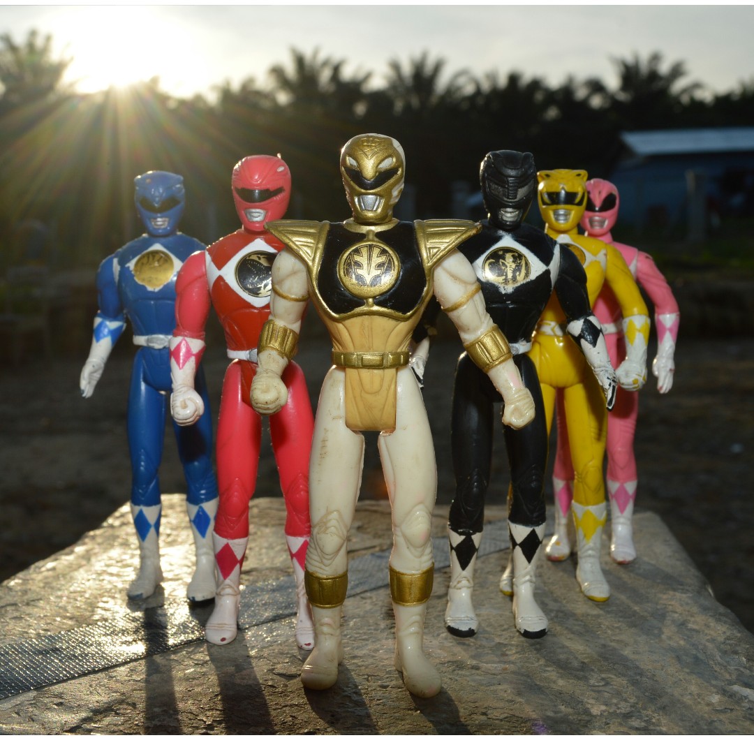 Mighty morphin power rangers the movie action figures on sale