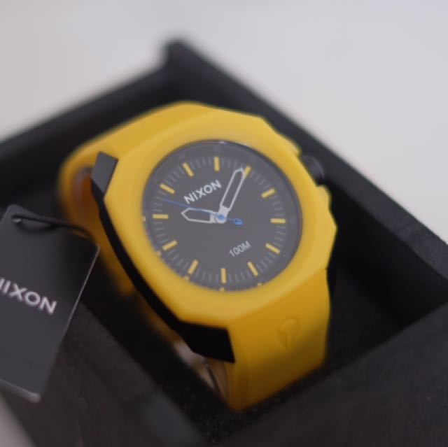 Nixon ruckus hotsell