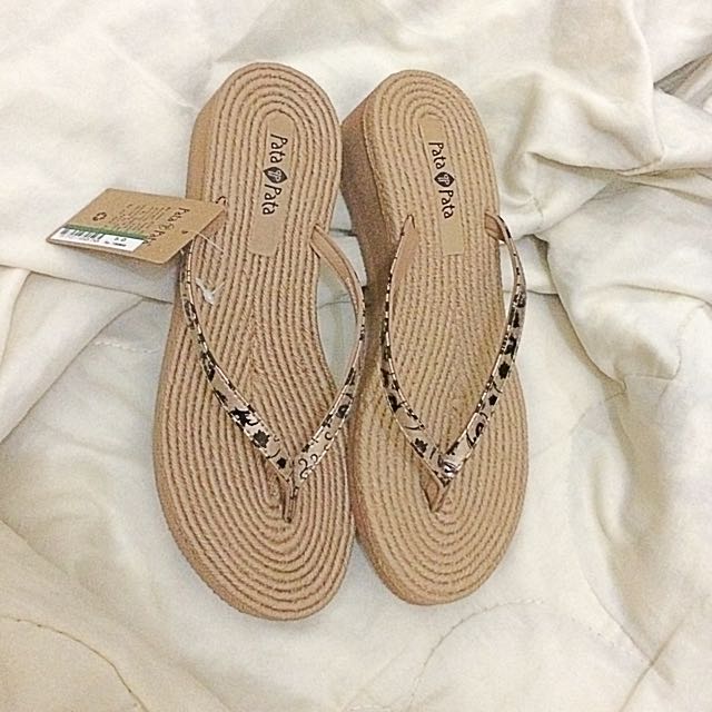 pata pata flip flops