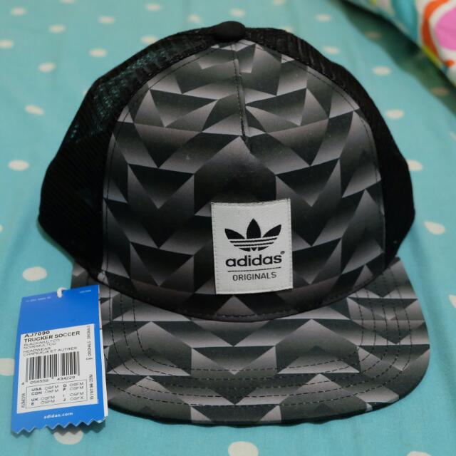 topi snapback adidas original