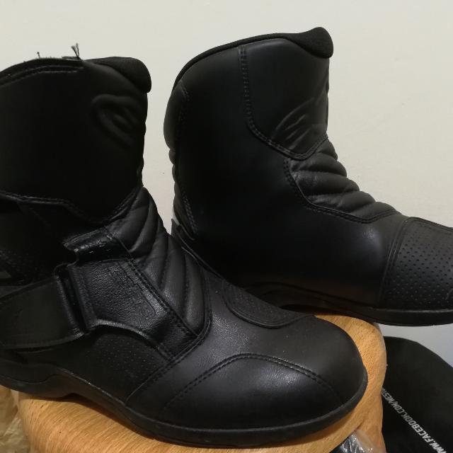 Alpinestars Gunner WP boots Size 42 