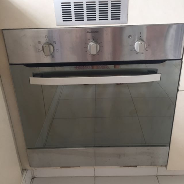 Ariston built In Oven, Home Appliances on Carousell