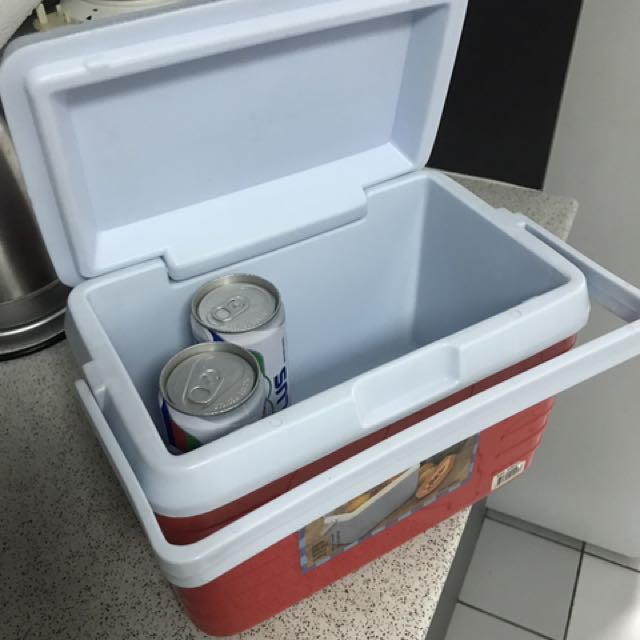 Cool Box 5 Litres, TV & Home Appliances, Kitchen Appliances, Wine