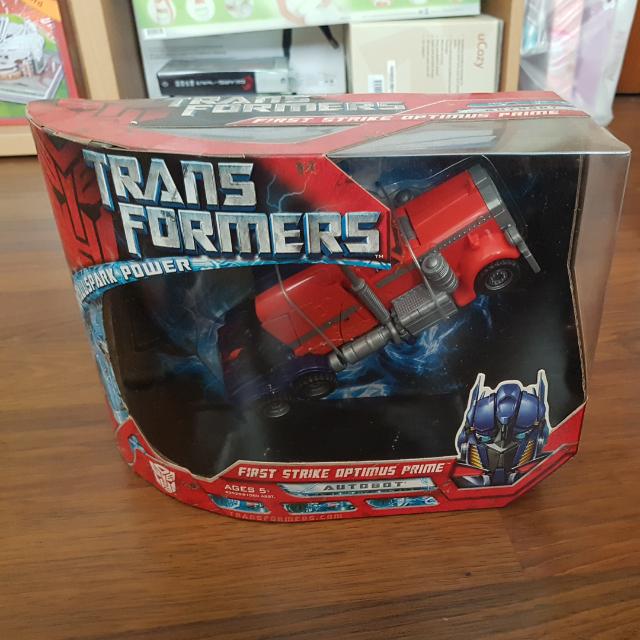 Hasbro Transformers Movie First Strike Optimus Prime MISB C9, Hobbies