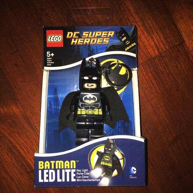 LEGO BATMAN LED LITE LIGHT KEYCHAIN KEY DC