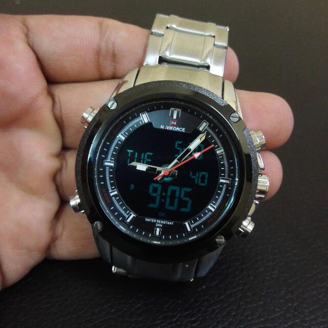 Naviforce watch sale 9050