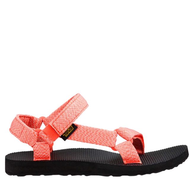 teva sandals store locator