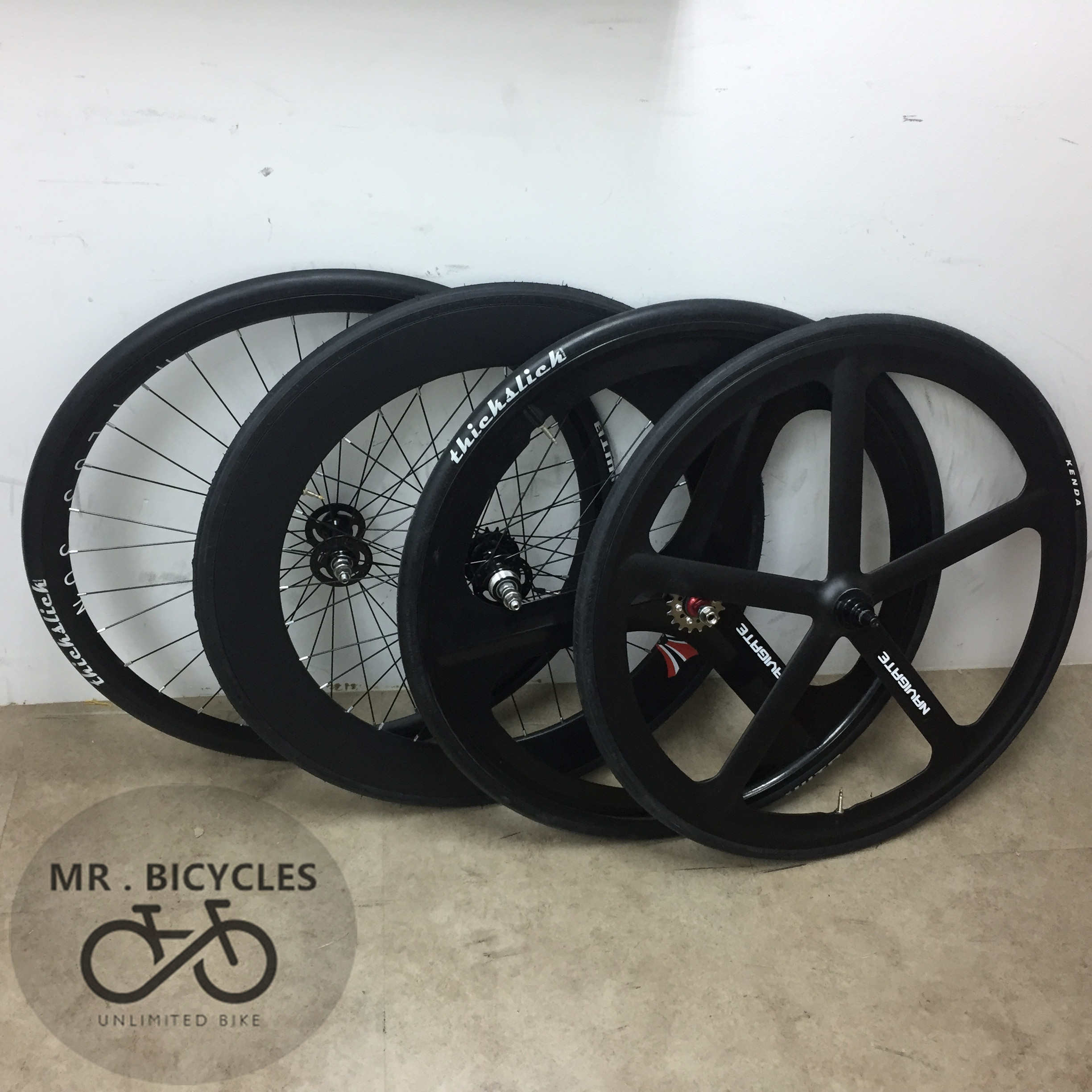 lightweight fixed gear wheelset