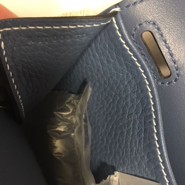 Stamp A Hermes Halzan 31, 名牌, 手袋及銀包- Carousell