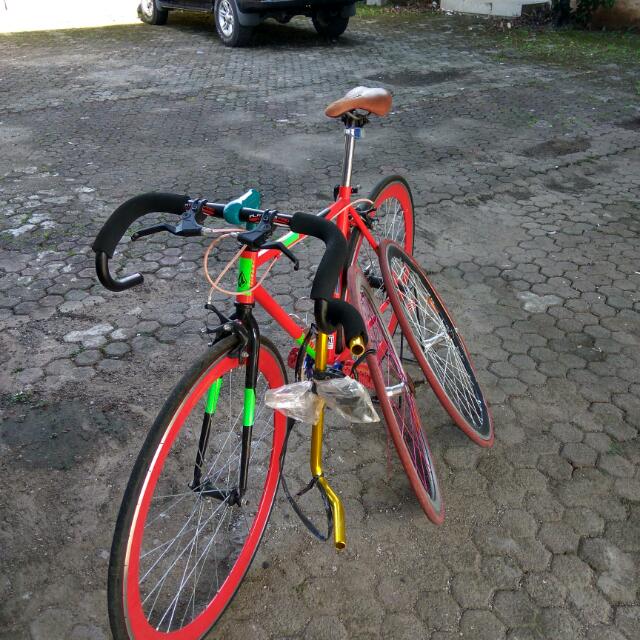 sepeda fixie united