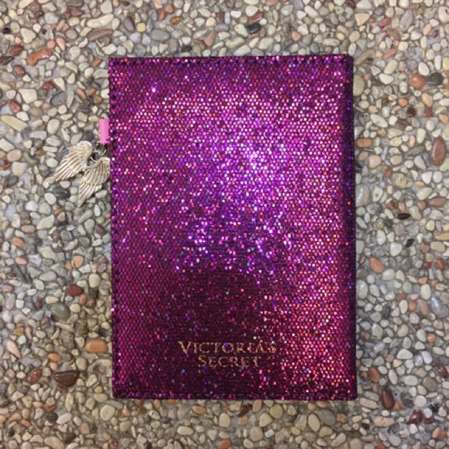 [VICTORIA'S SECRET] Authentic Passport cover, Women's Fashion, Watches