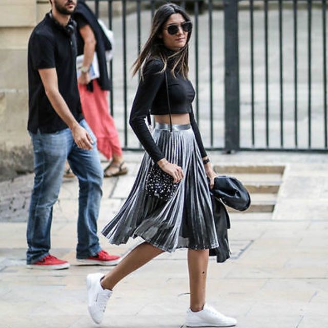Zara Pleated Metallic Midi Skirt Women s Fashion Bottoms Other Bottoms on Carousell