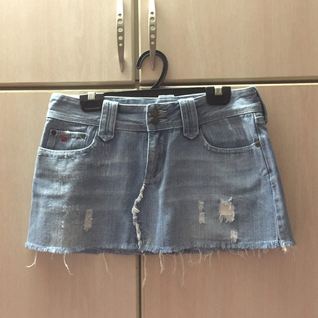 abercrombie mini skirt