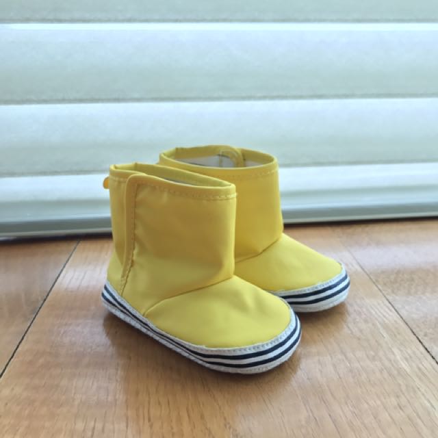 baby gap rain boots
