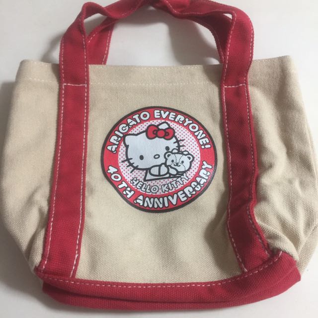 O Kitty Small Bag Everything Else On Carou Photo