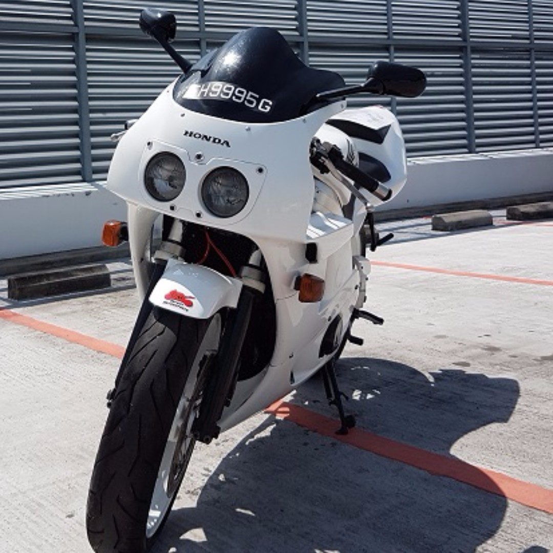 Honda Cbr400rr Hurricane Motorbikes Motorbikes For Sale Class 2a
