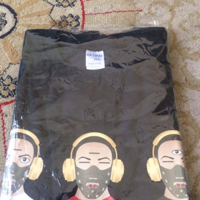 Malique Tko Pejamkan Mata Shirt Men S Fashion Clothes On Carousell