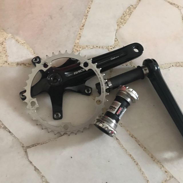 Race face cadence crankset hot sale
