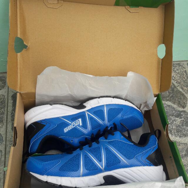 Sepatu Running League Seri Legas Fesyen Pria Sepatu Di Carousell